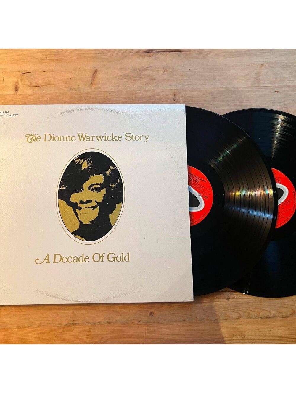 Dionne Warwick - The Dionne Warwick Story A Decade of Gold 33rpm VG+ VR18